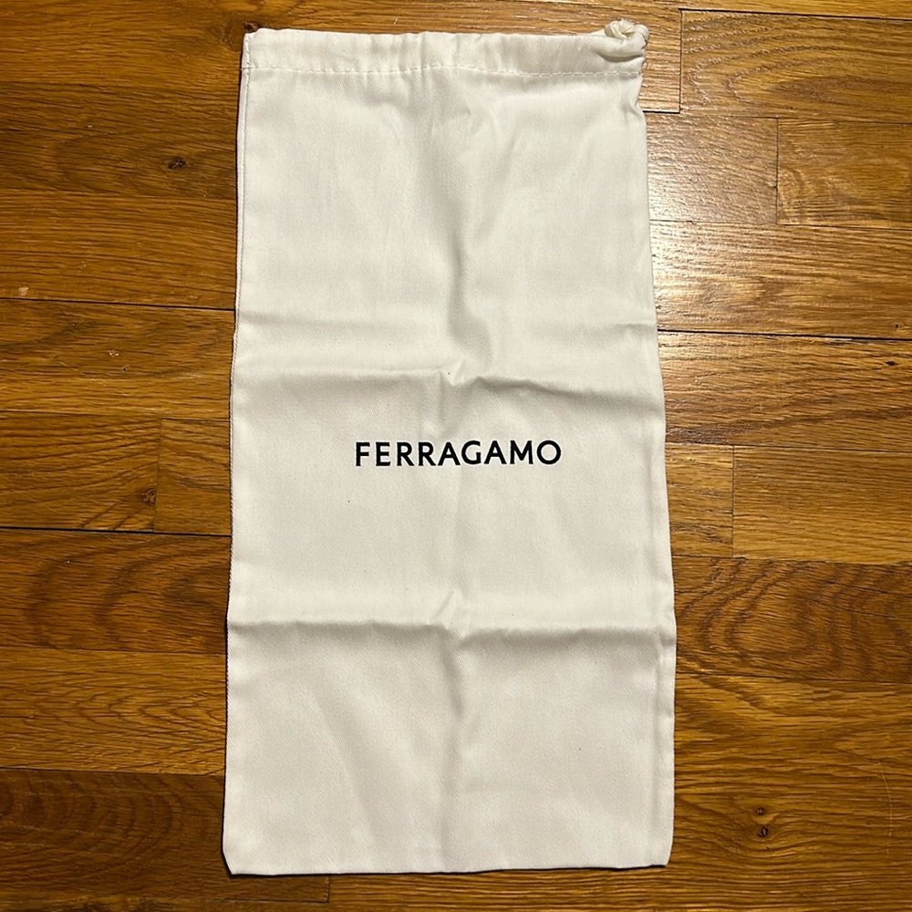 Salvatore Ferragamo - Shoe Bag - White